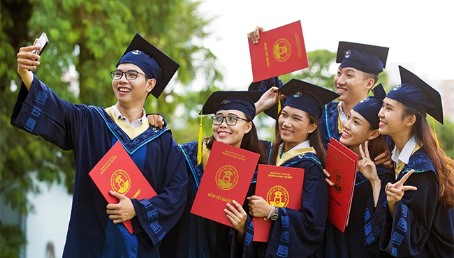 Tốt nghiệp